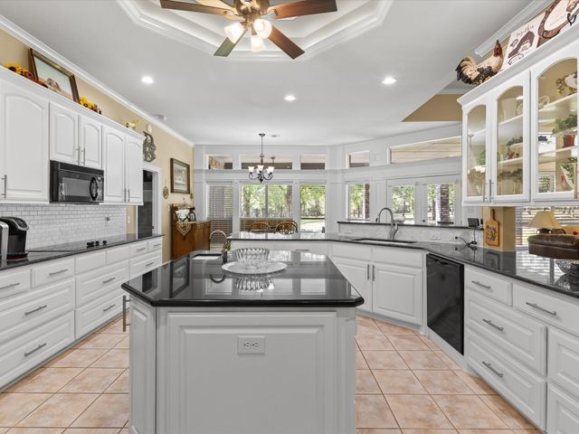 600 County Road 1790, Sunset, TX 76270