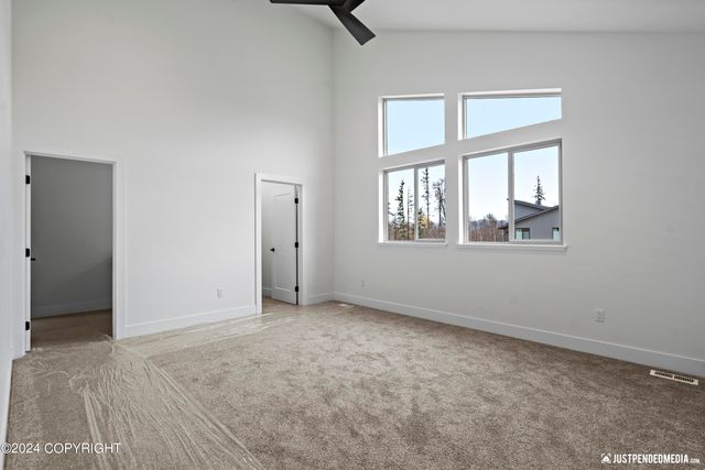 5376 Sandhill Loop, Anchorage, AK 99502