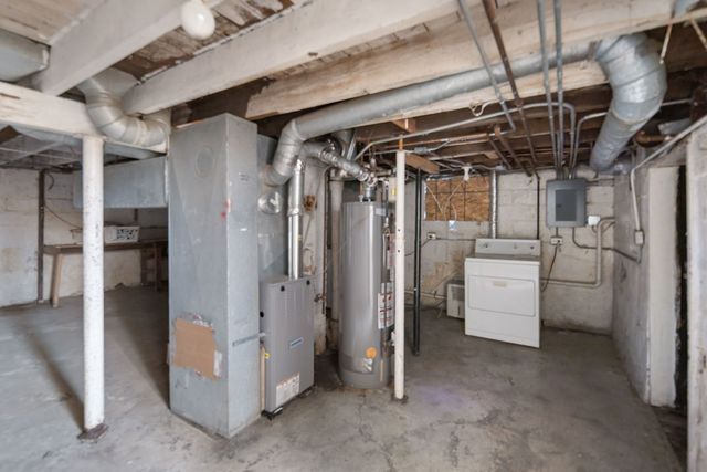 3225 Gilead Avenue, Zion, IL 60099