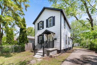 3225 Gilead Avenue, Zion, IL 60099