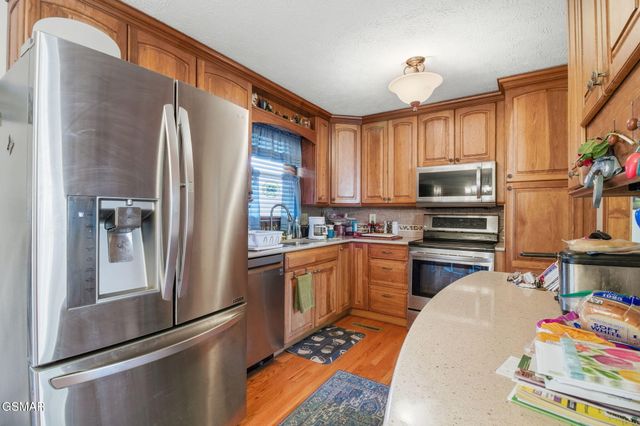 529 Old Gray Station Road, Johnson City, TN 37601