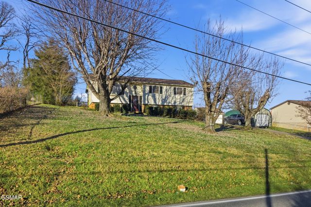 529 Old Gray Station Road, Johnson City, TN 37601
