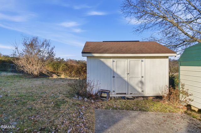 529 Old Gray Station Road, Johnson City, TN 37601