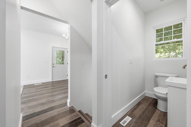 702 LINDBERG Drive, Council Bluffs, IA 51503