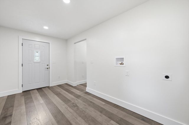 702 LINDBERG Drive, Council Bluffs, IA 51503