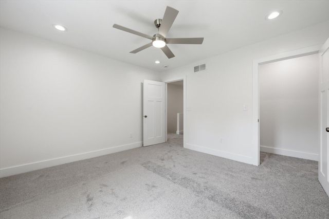 702 LINDBERG Drive, Council Bluffs, IA 51503