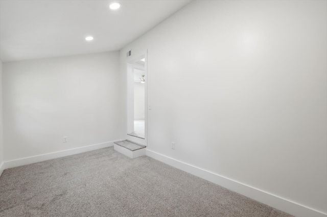 702 LINDBERG Drive, Council Bluffs, IA 51503