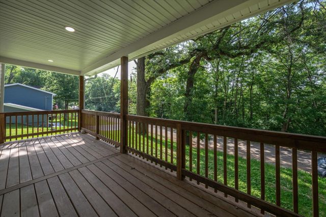 702 LINDBERG Drive, Council Bluffs, IA 51503