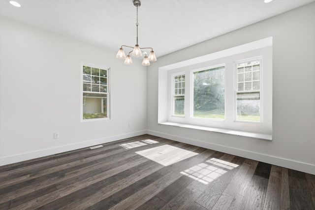 702 LINDBERG Drive, Council Bluffs, IA 51503
