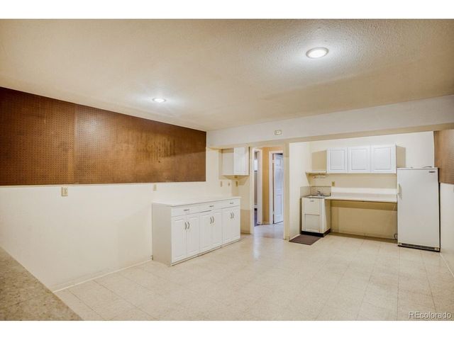 2429 S Chase Ln, Lakewood, CO 80227