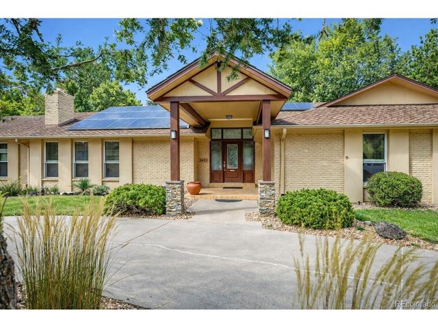 2429 S Chase Ln, Lakewood, CO 80227