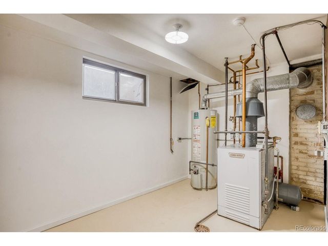 2429 S Chase Ln, Lakewood, CO 80227