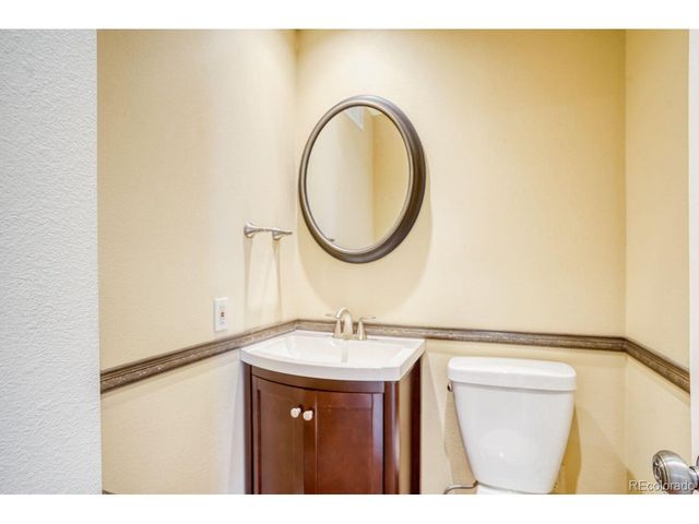 2429 S Chase Ln, Lakewood, CO 80227