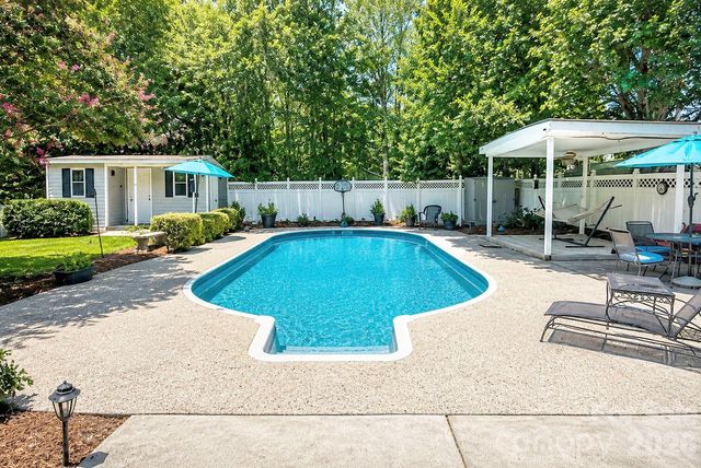 2131 Shadwell Court, Gastonia, NC 28056