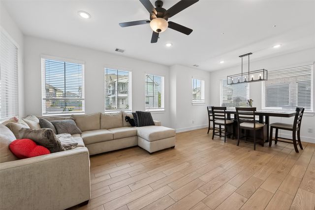 15162 Post Oak Falls Drive, Cypress, TX 77433