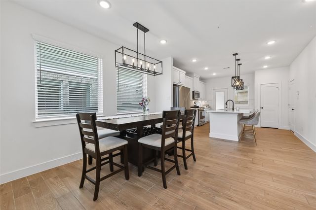 15162 Post Oak Falls Drive, Cypress, TX 77433