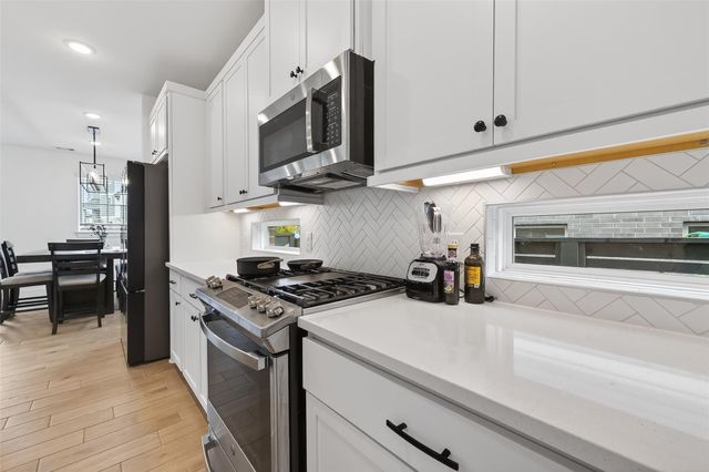 15162 Post Oak Falls Drive, Cypress, TX 77433