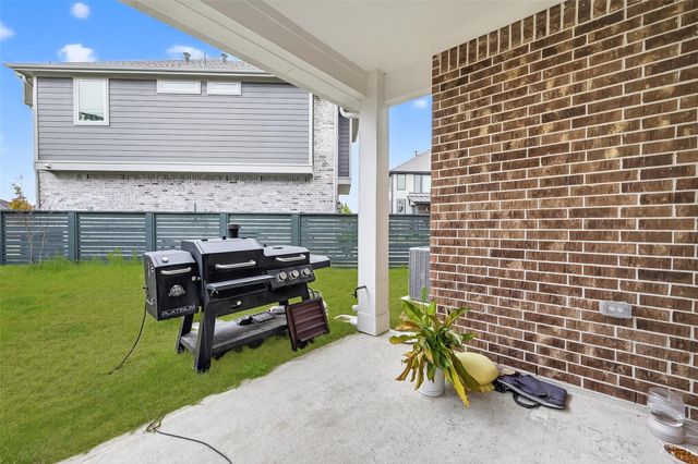 15162 Post Oak Falls Drive, Cypress, TX 77433