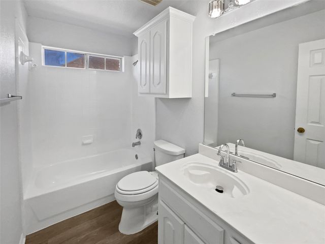 1621 Cattail Creek Drive, Desoto, TX 75115