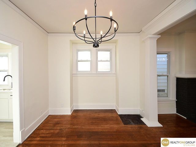 2467 N 47th Avenue, Omaha, NE 68104