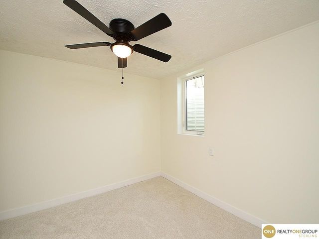 2467 N 47th Avenue, Omaha, NE 68104