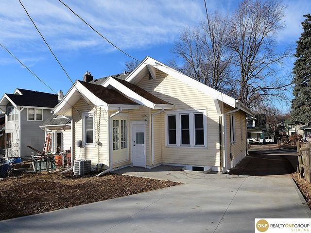 2467 N 47th Avenue, Omaha, NE 68104