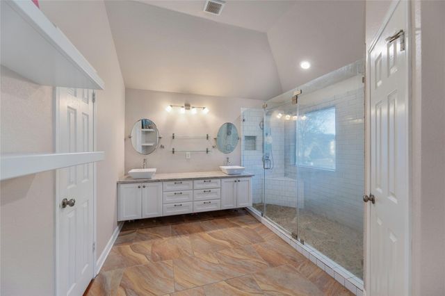 16805 Willow Oak LN, Round Rock, TX 78681