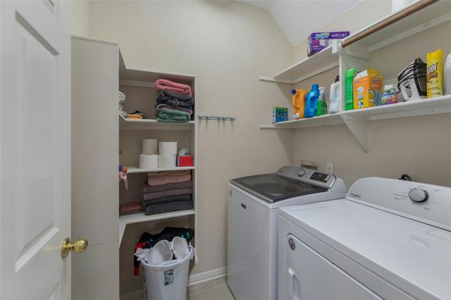 16805 Willow Oak LN, Round Rock, TX 78681