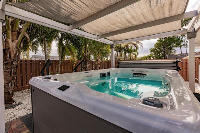 13545 Exotica Lane, Wellington, FL 33414