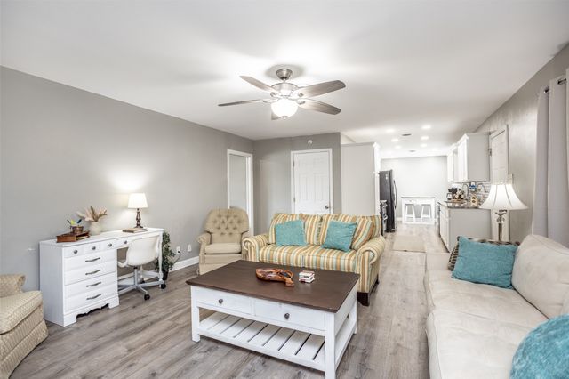 1808 College Street, Gainesville, TX 76240