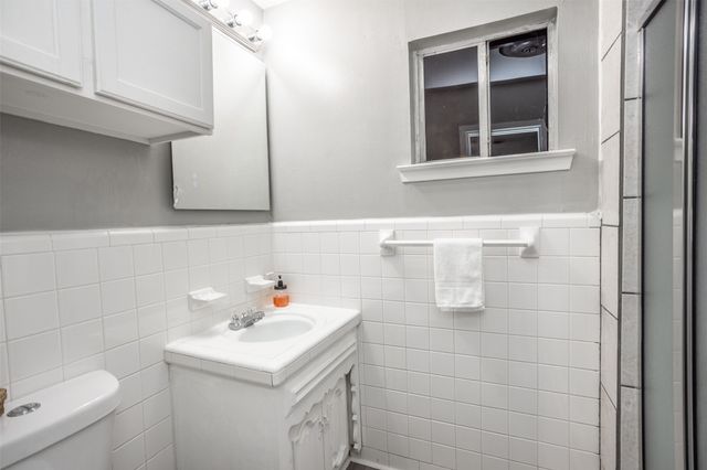 1808 College Street, Gainesville, TX 76240