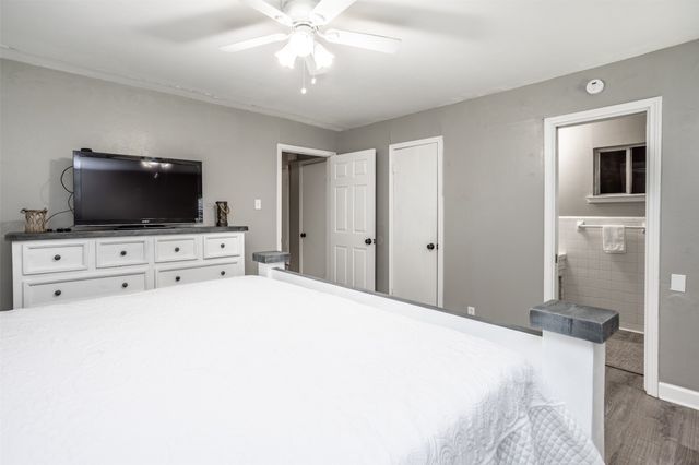 1808 College Street, Gainesville, TX 76240