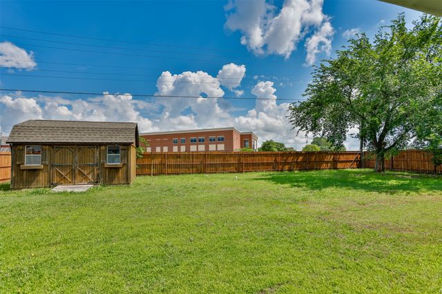 1808 College Street, Gainesville, TX 76240