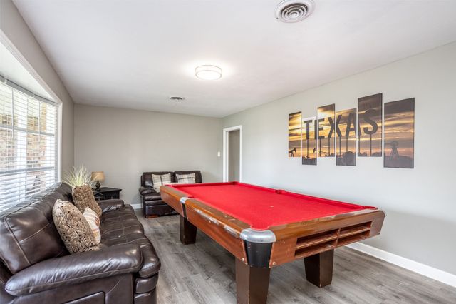 1808 College Street, Gainesville, TX 76240