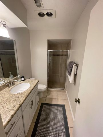 4523 Acacia Street, Bellaire, TX 77401