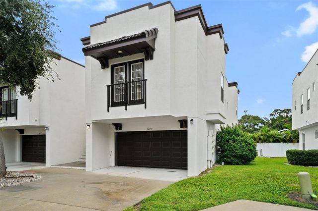 3625 BAY HEIGHTS WAY, Tampa, FL 33611