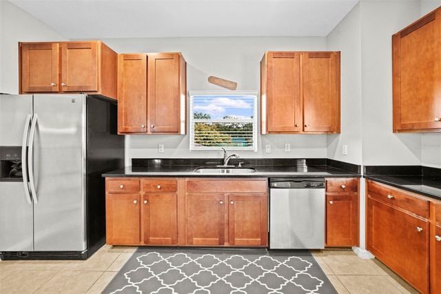 3625 BAY HEIGHTS WAY, Tampa, FL 33611