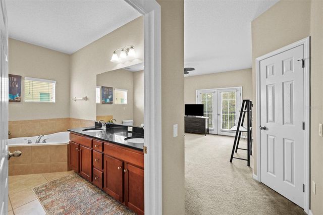 3625 BAY HEIGHTS WAY, Tampa, FL 33611