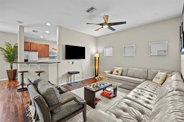 3625 BAY HEIGHTS WAY, Tampa, FL 33611