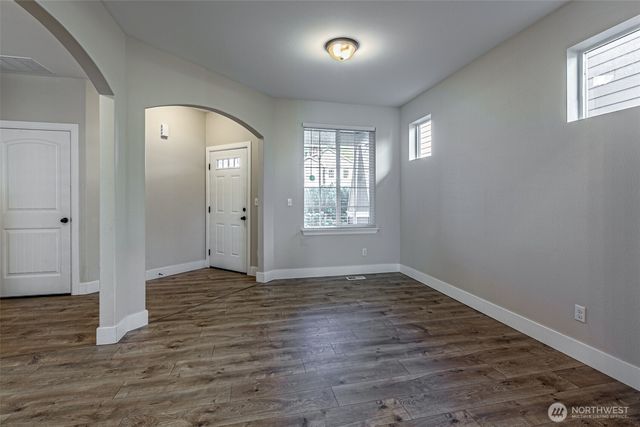 952 Burton Ray Street NE, Olympia, WA 98516