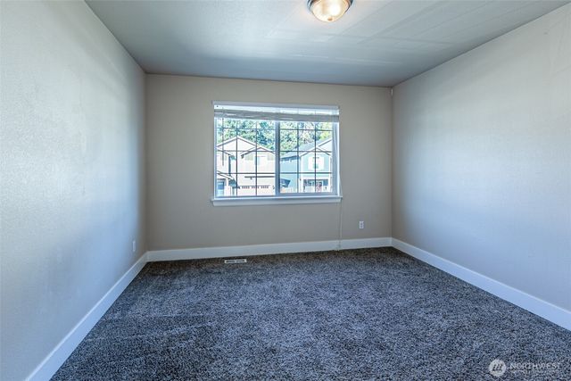 952 Burton Ray Street NE, Olympia, WA 98516