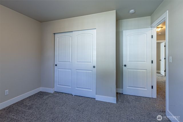 952 Burton Ray Street NE, Olympia, WA 98516