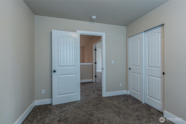 952 Burton Ray Street NE, Olympia, WA 98516