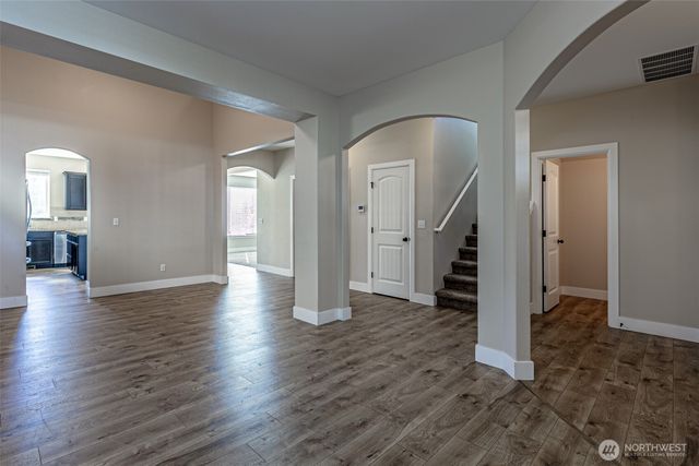 952 Burton Ray Street NE, Olympia, WA 98516