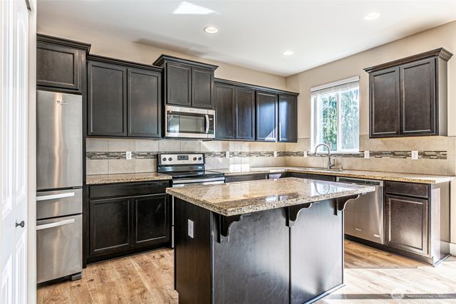 952 Burton Ray Street NE, Olympia, WA 98516