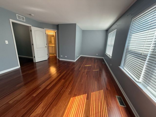 2279 Barrington Drive E 2279, Aurora, IL 60503
