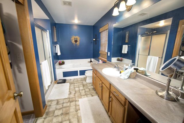 625 Chadwick DRIVE, Watertown, WI 53094