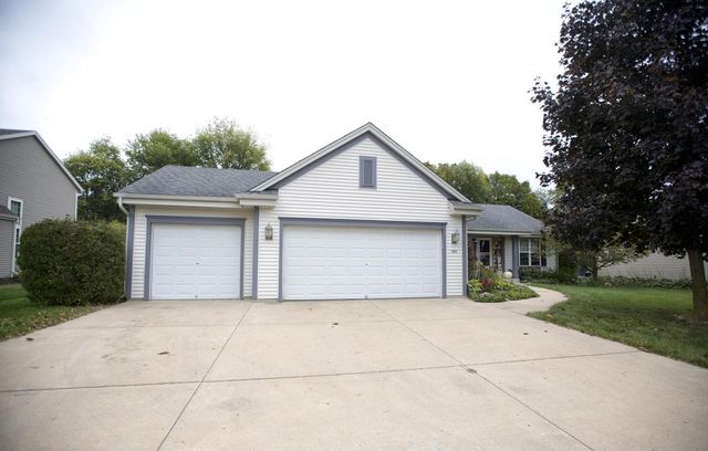 625 Chadwick DRIVE, Watertown, WI 53094