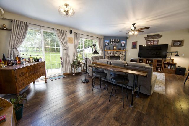 625 Chadwick DRIVE, Watertown, WI 53094