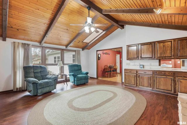 3229 37TH Street, Rock Island, IL 61201